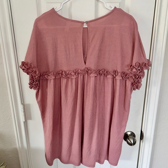 Oversized Ruffle Blouse - Picture 4 of 4